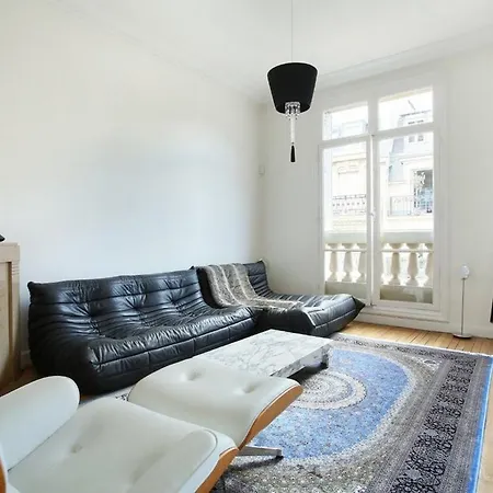 District A Bright And Peaceful Pied A Terre * Paris